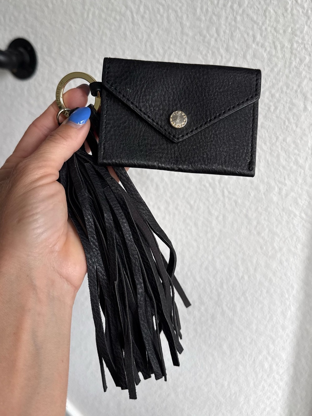 Steve Madden Black Pebbled Fringe Card Holder Keychain Wallet